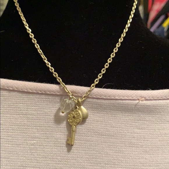 Key with crystal and gold bead necklace - Picture 2 of 5
